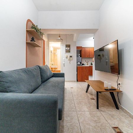 Per56 By Smart Cozy Suites - Right Next To The Metro - Parking - Available 24Hr 雅典 外观 照片