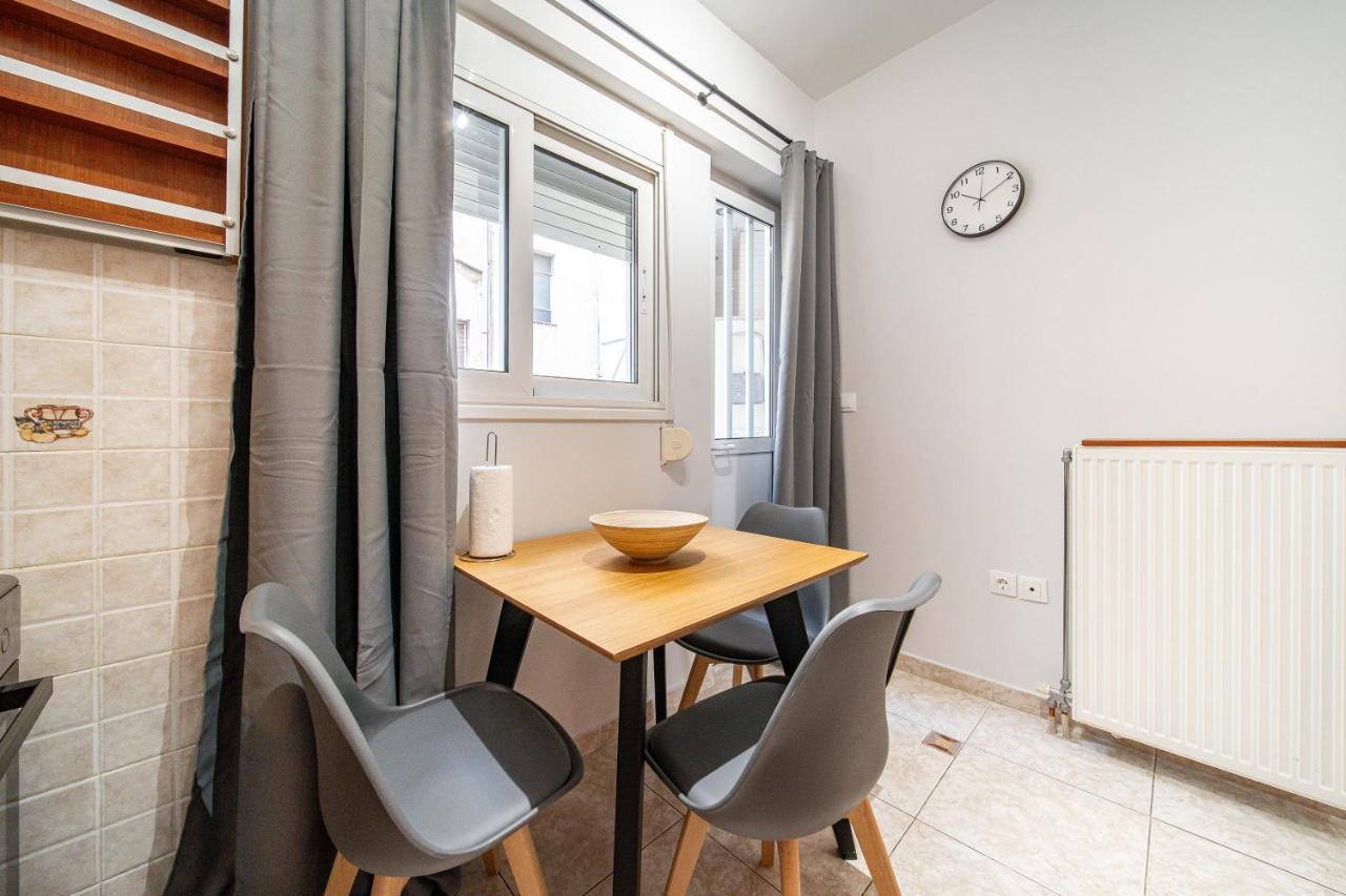 Per56 By Smart Cozy Suites - Right Next To The Metro - Parking - Available 24Hr 雅典 外观 照片