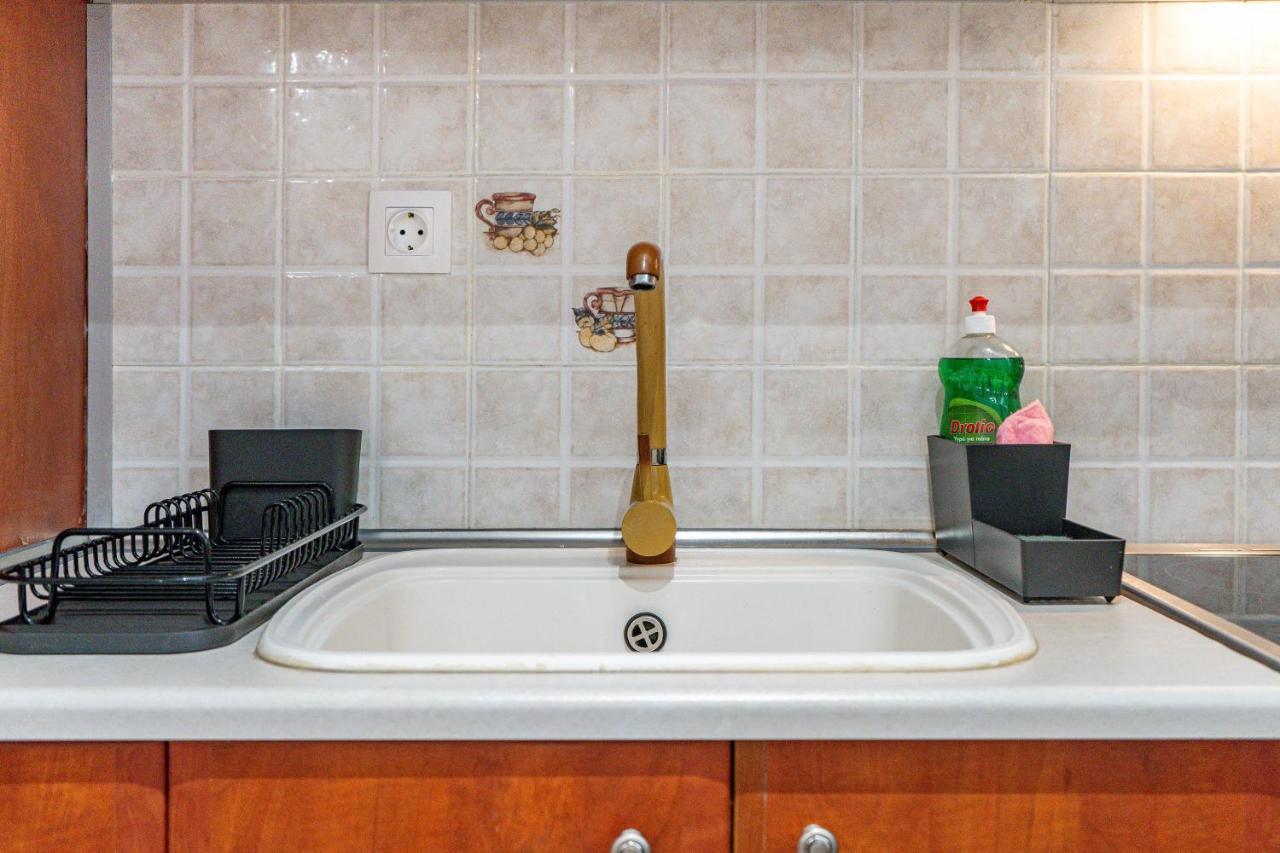 Per56 By Smart Cozy Suites - Right Next To The Metro - Parking - Available 24Hr 雅典 外观 照片